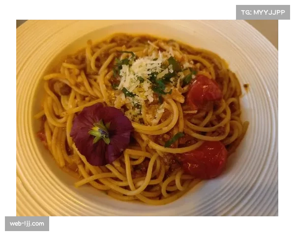 一家西班牙酒吧的转型:为吸引顾客,投资打造沉浸式西甲主题观赛包间